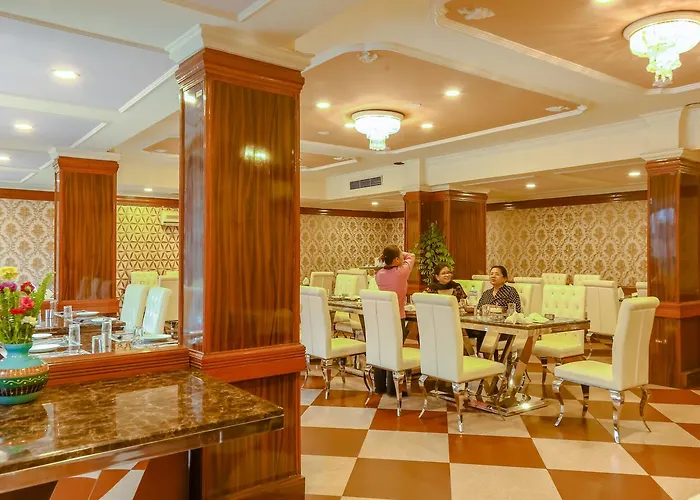 Hotel Vaishali 4*